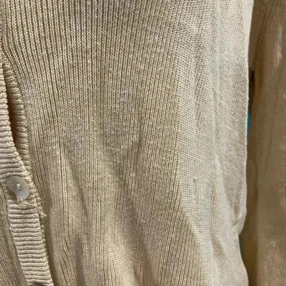 Savannah tan long sleeve sweater in size medium - Picture 3 of 5